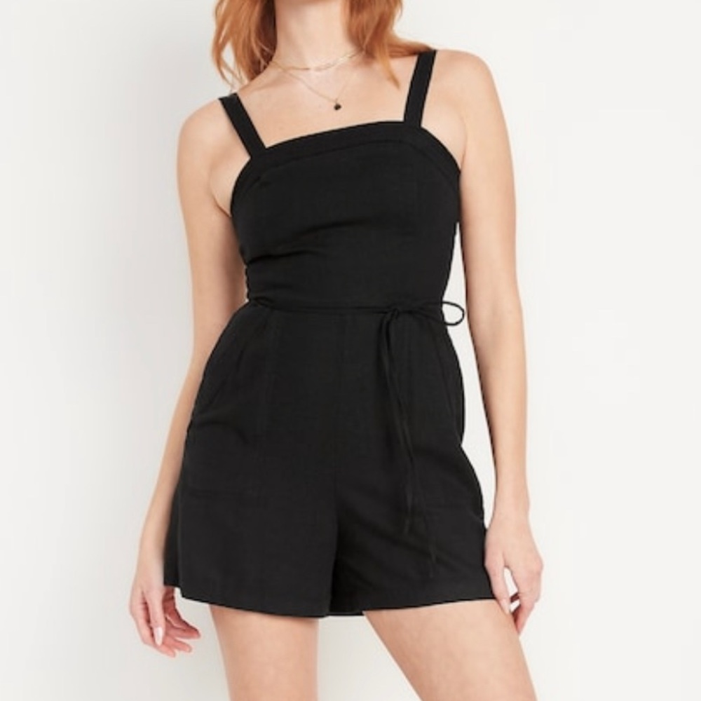 Romper with pockets
